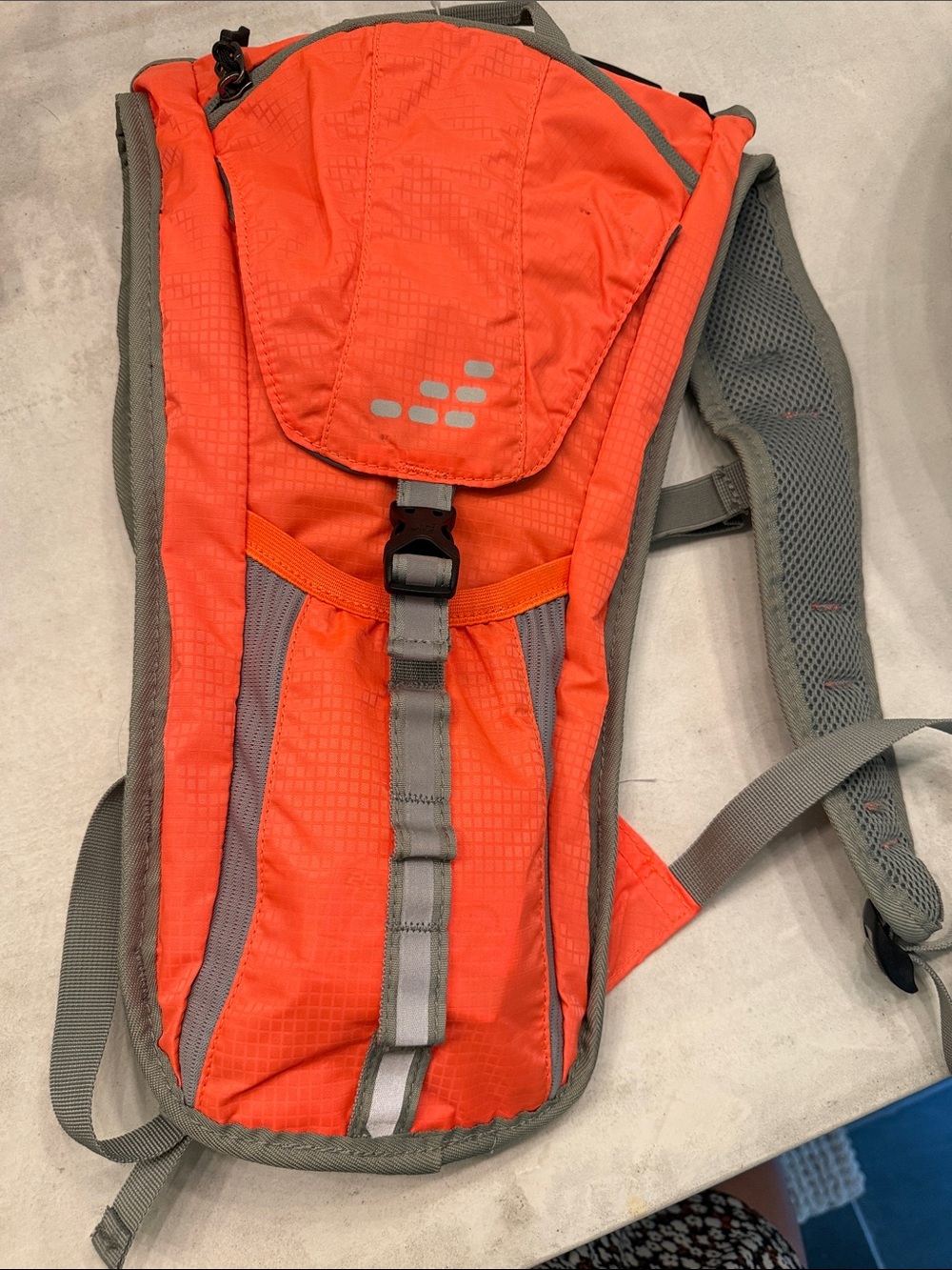 bcg Orange and Gray Hydration Pack 1.5L